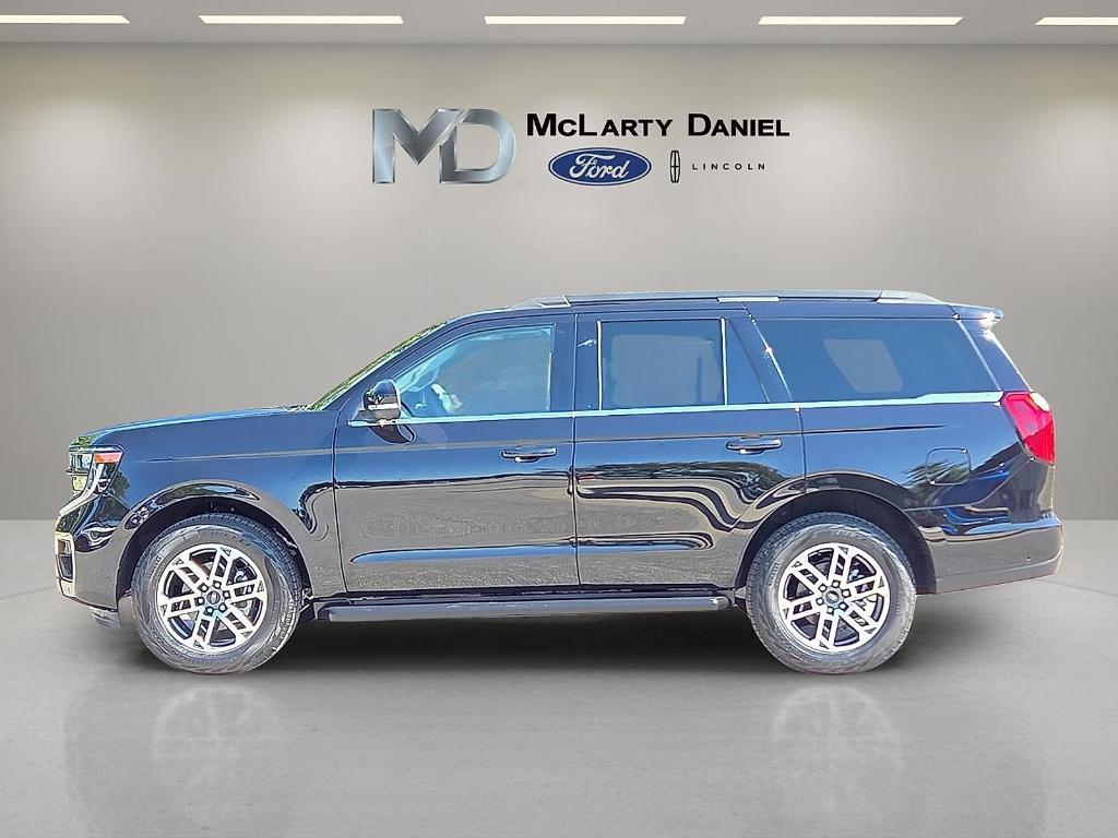 new 2025 Ford Expedition car, priced at $67,577