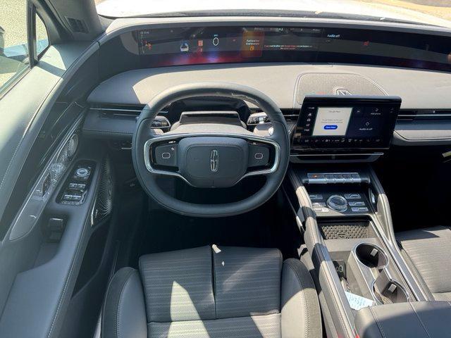 new 2025 Lincoln Nautilus car, priced at $66,415