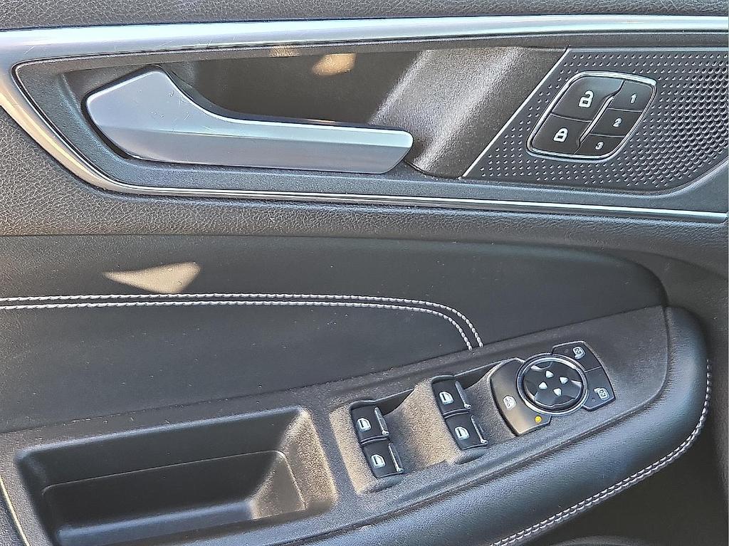 used 2023 Ford Edge car, priced at $23,229