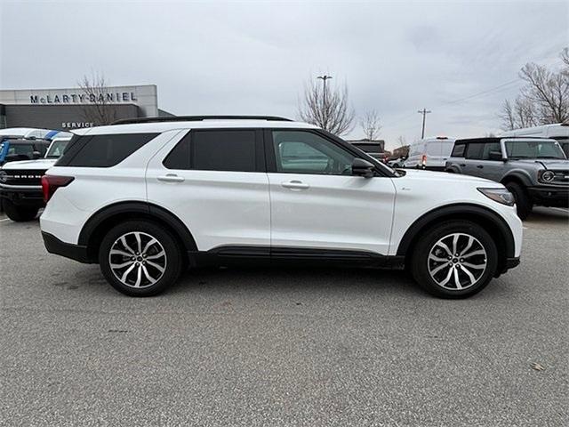 new 2025 Ford Explorer car, priced at $40,510
