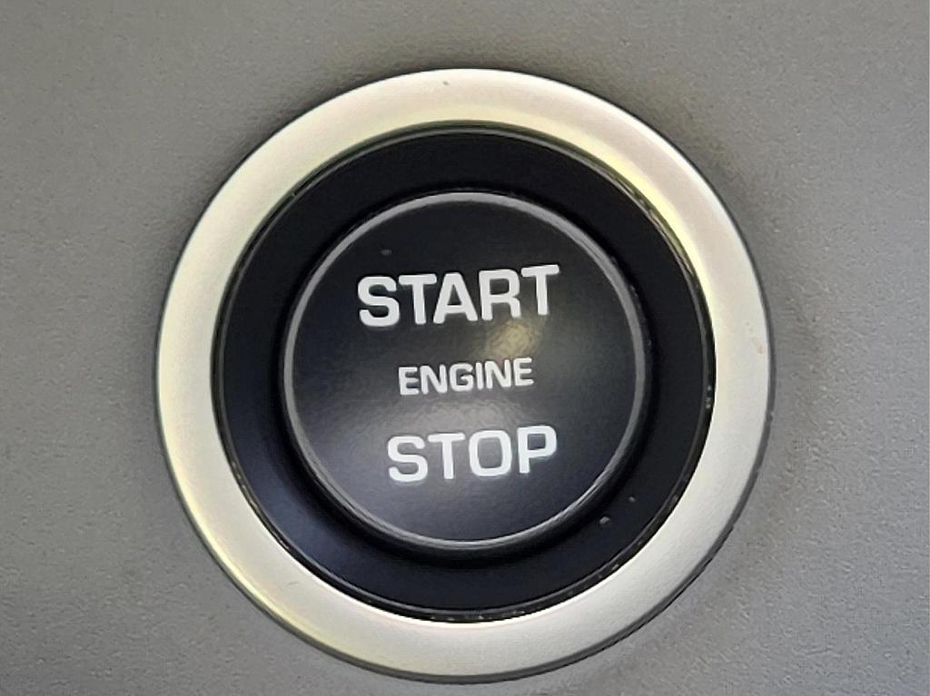 used 2024 Land Rover Range Rover Velar car, priced at $47,122