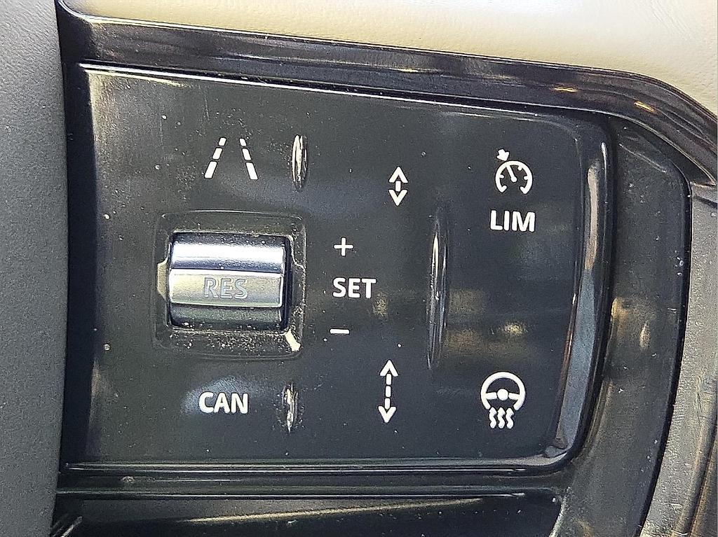 used 2024 Land Rover Range Rover Velar car, priced at $47,122