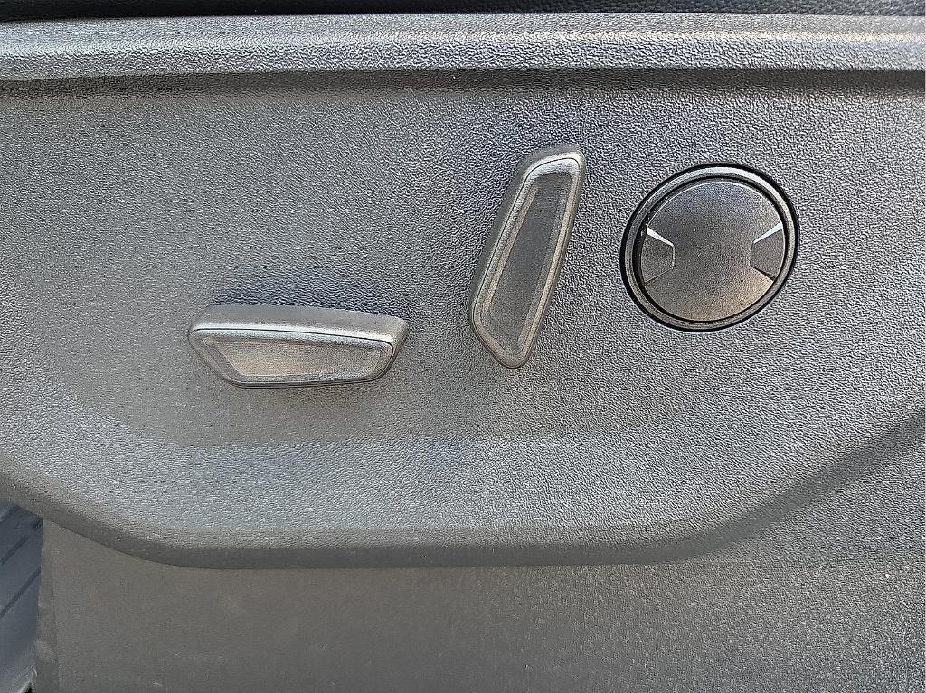 new 2025 Ford F-250 car, priced at $88,890