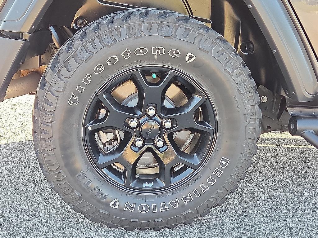 used 2021 Jeep Wrangler Unlimited car, priced at $31,995