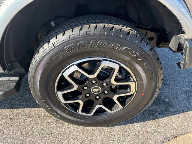 new 2024 Ford Bronco car, priced at $49,271