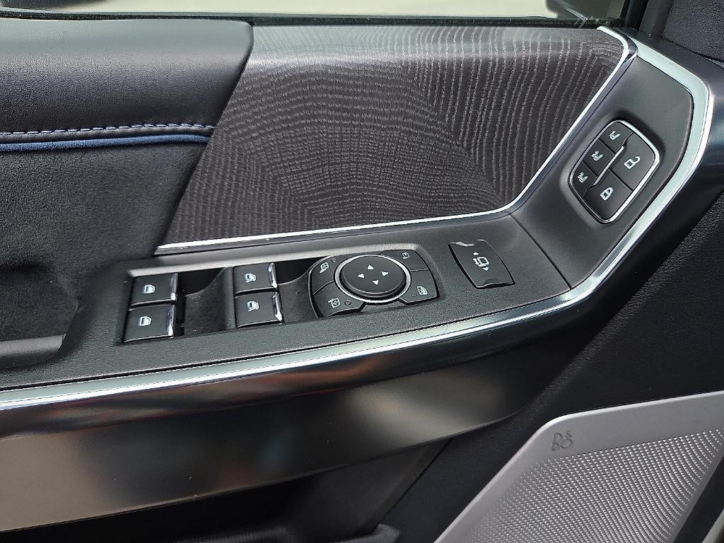 new 2025 Ford F-250 car, priced at $98,320