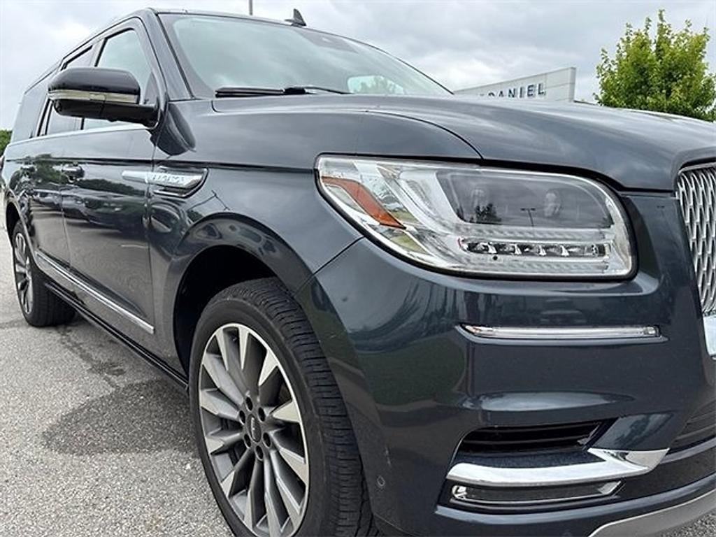 used 2021 Lincoln Navigator L car, priced at $33,998