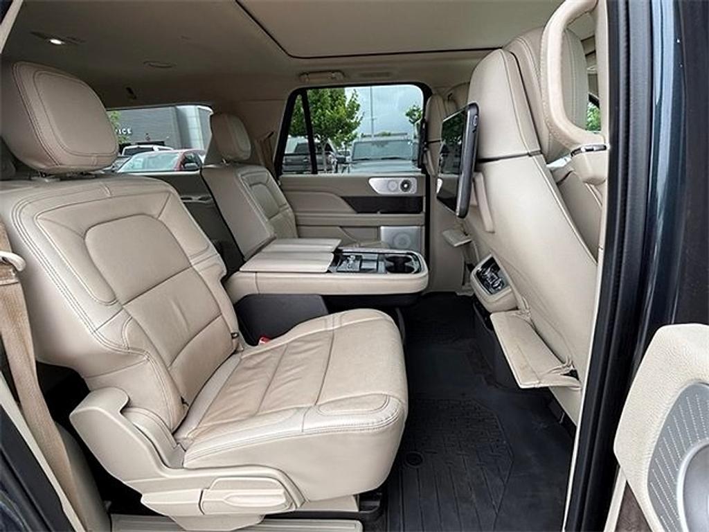 used 2021 Lincoln Navigator L car, priced at $33,998