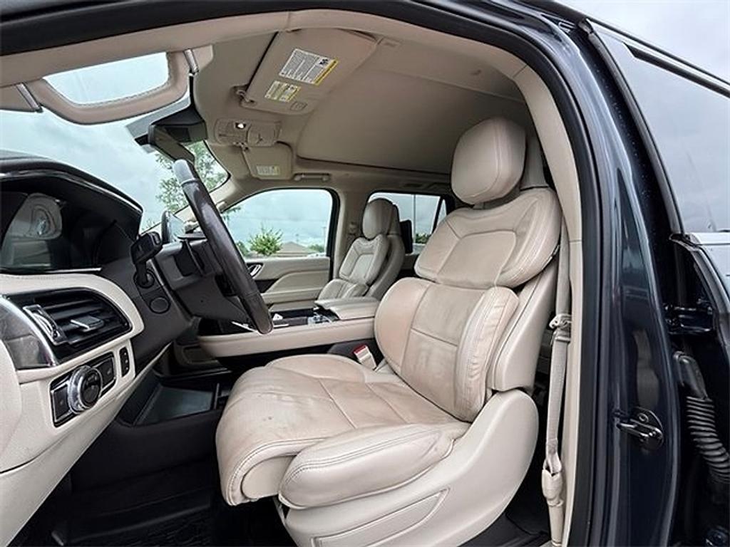 used 2021 Lincoln Navigator L car, priced at $33,998