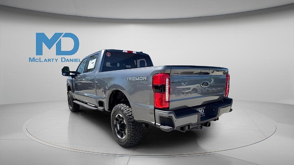 new 2025 Ford F-350 car, priced at $68,908