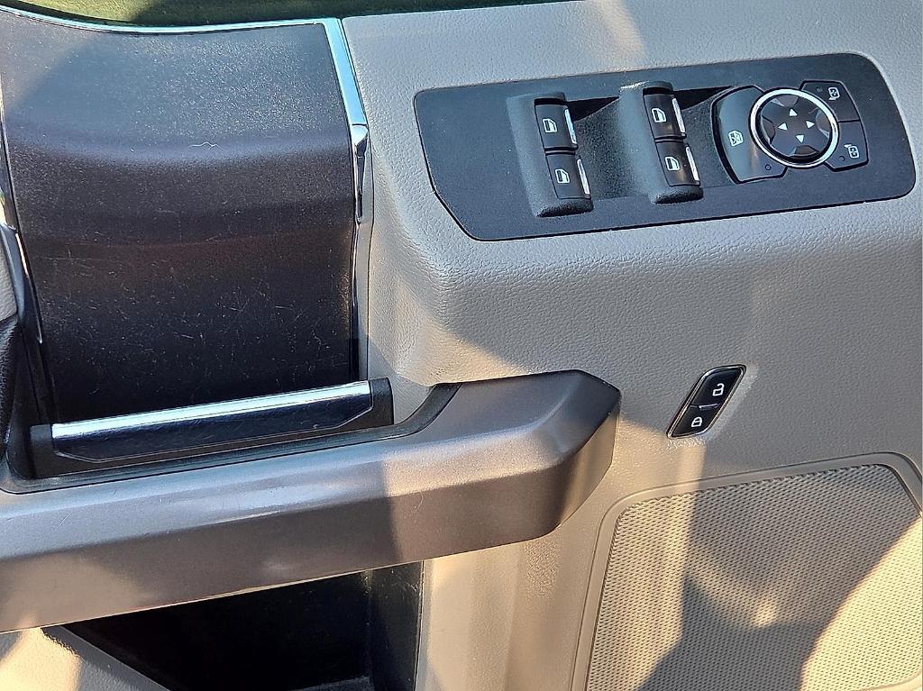 used 2020 Ford F-150 car, priced at $25,995
