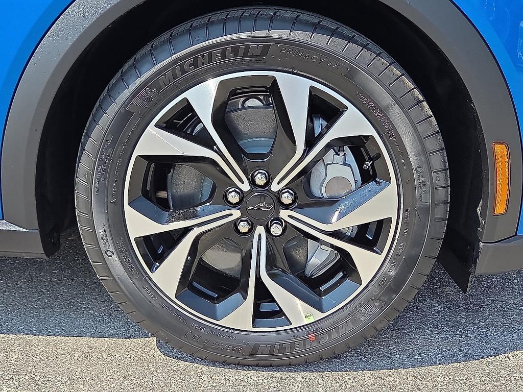 new 2025 Ford Mustang Mach-E car, priced at $40,906