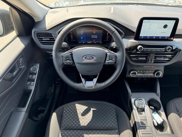 new 2025 Ford Escape car, priced at $29,700