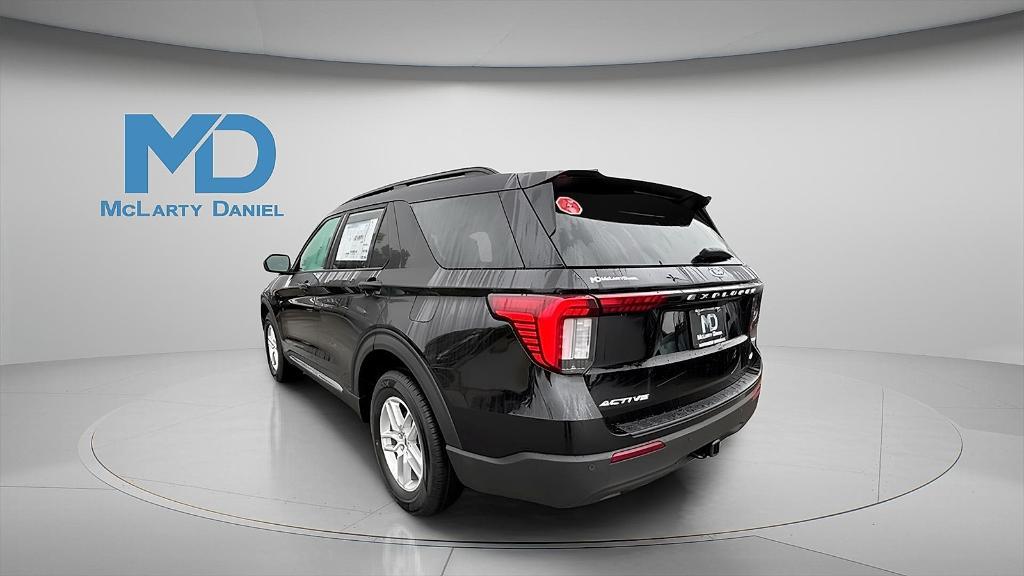new 2025 Ford Explorer car, priced at $37,444