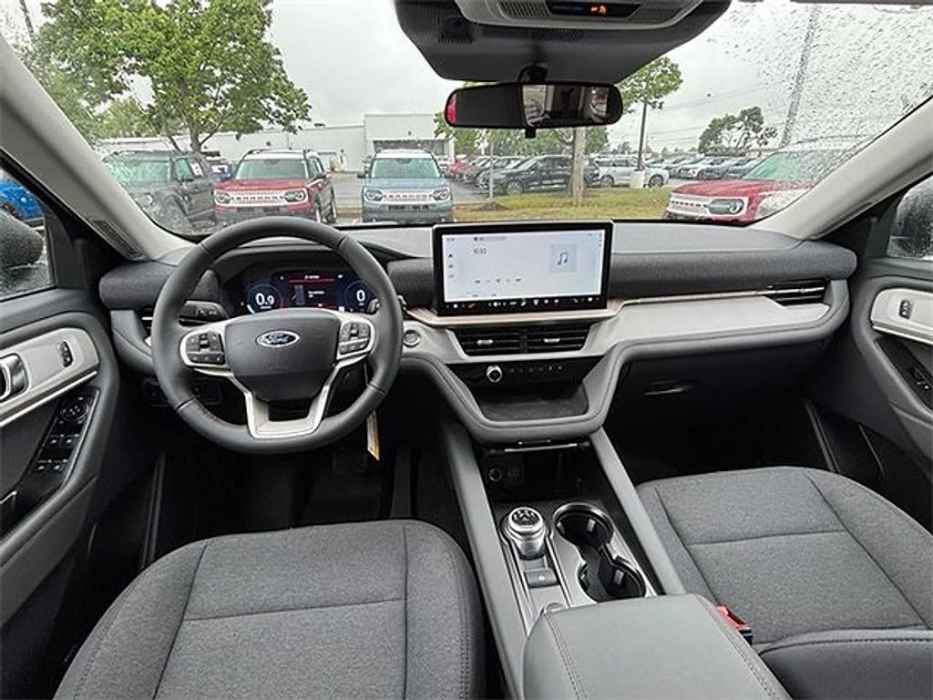new 2025 Ford Explorer car, priced at $38,315