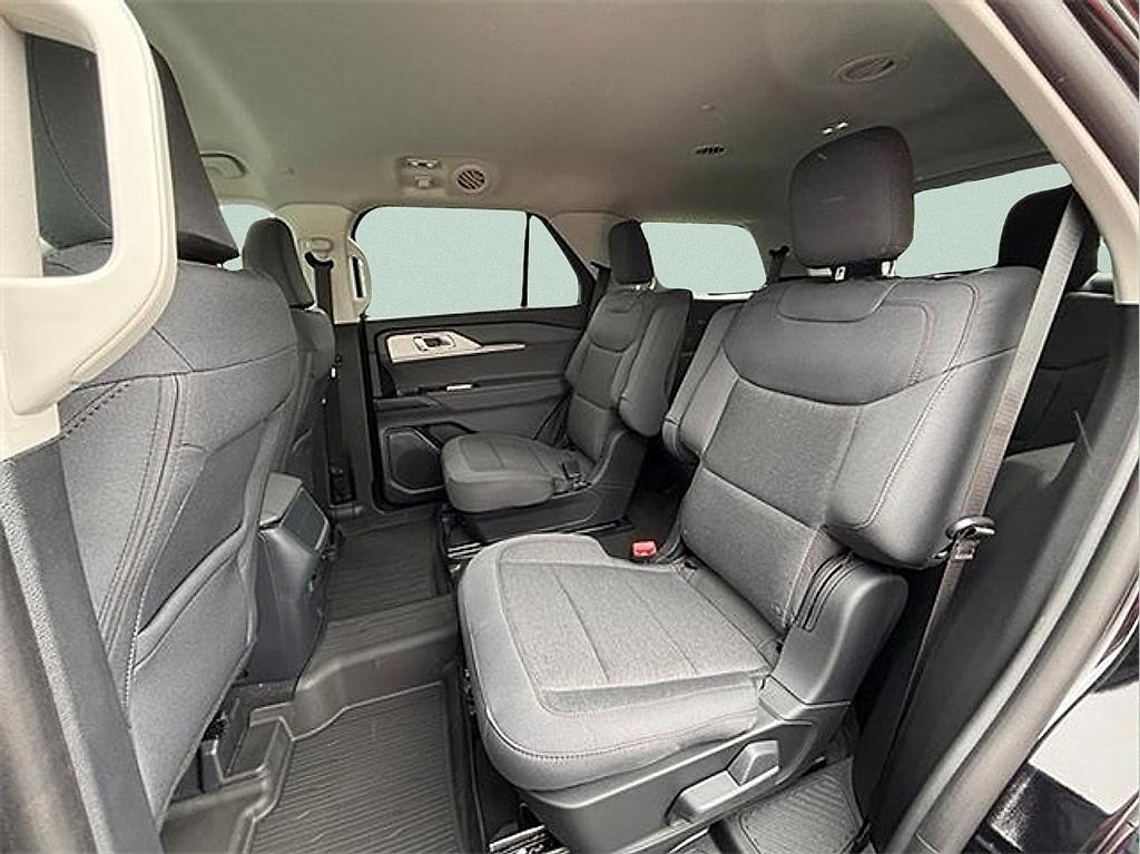 new 2025 Ford Explorer car, priced at $37,444