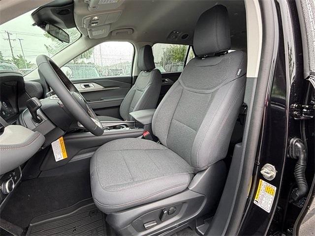 new 2025 Ford Explorer car, priced at $39,186