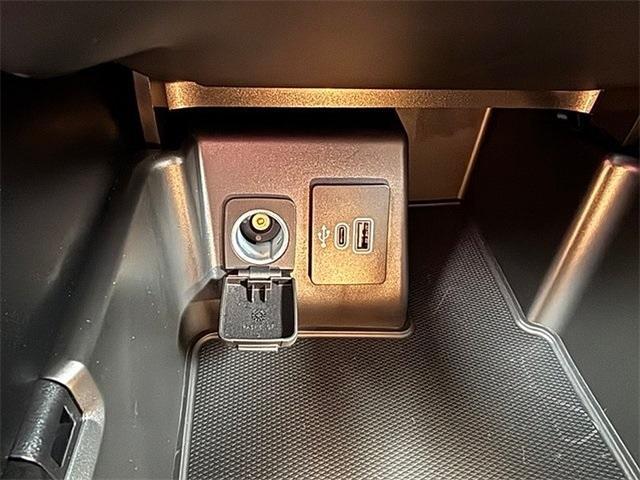 new 2025 Ford Explorer car, priced at $39,186