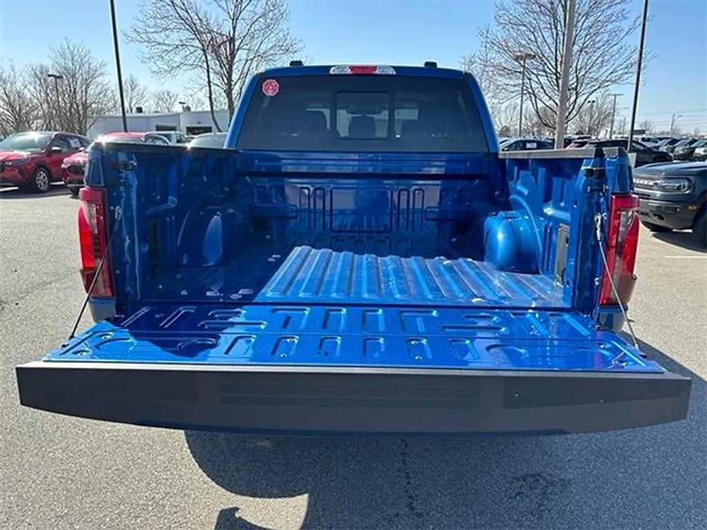 new 2025 Ford F-150 car, priced at $50,401