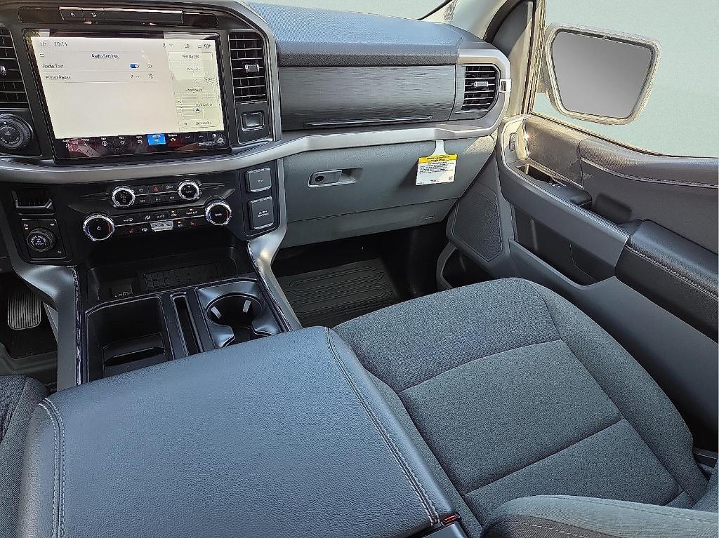 new 2025 Ford F-150 car, priced at $47,176