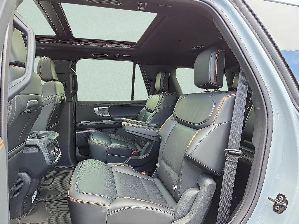 new 2025 Ford Expedition car, priced at $84,515