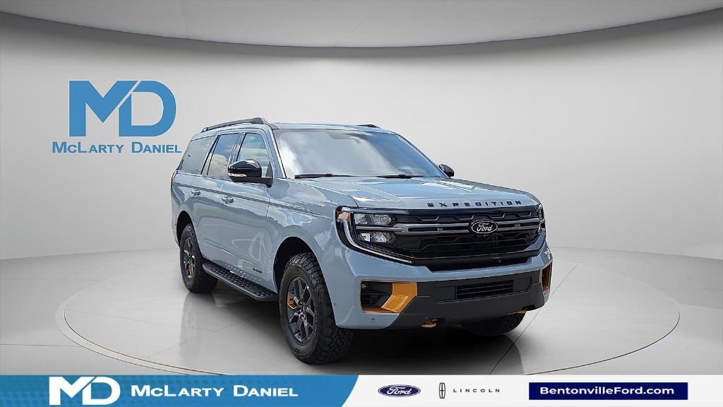 new 2025 Ford Expedition car, priced at $84,515