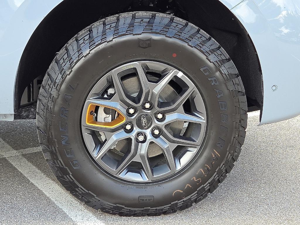 new 2025 Ford Expedition car, priced at $84,515