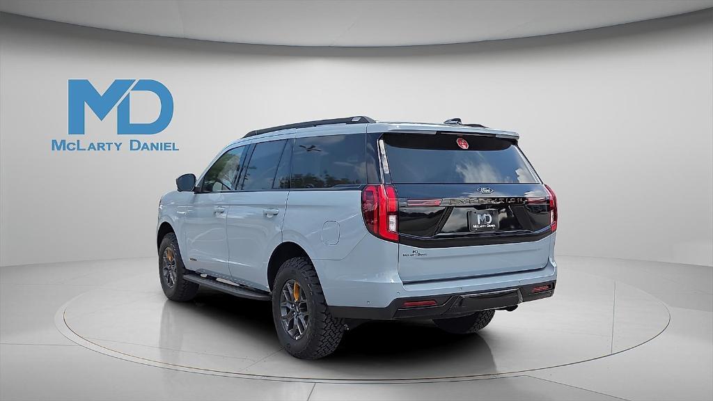 new 2025 Ford Expedition car, priced at $84,515