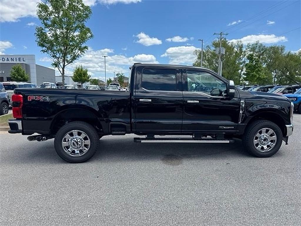 new 2025 Ford F-250 car, priced at $75,065