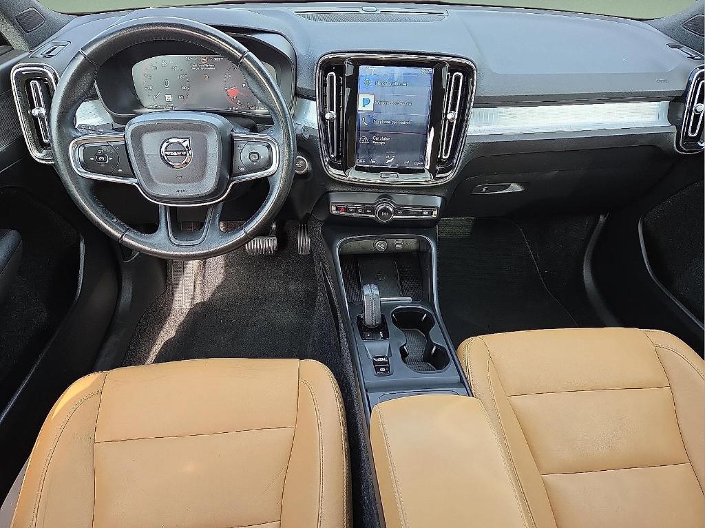 used 2020 Volvo XC40 car, priced at $20,495