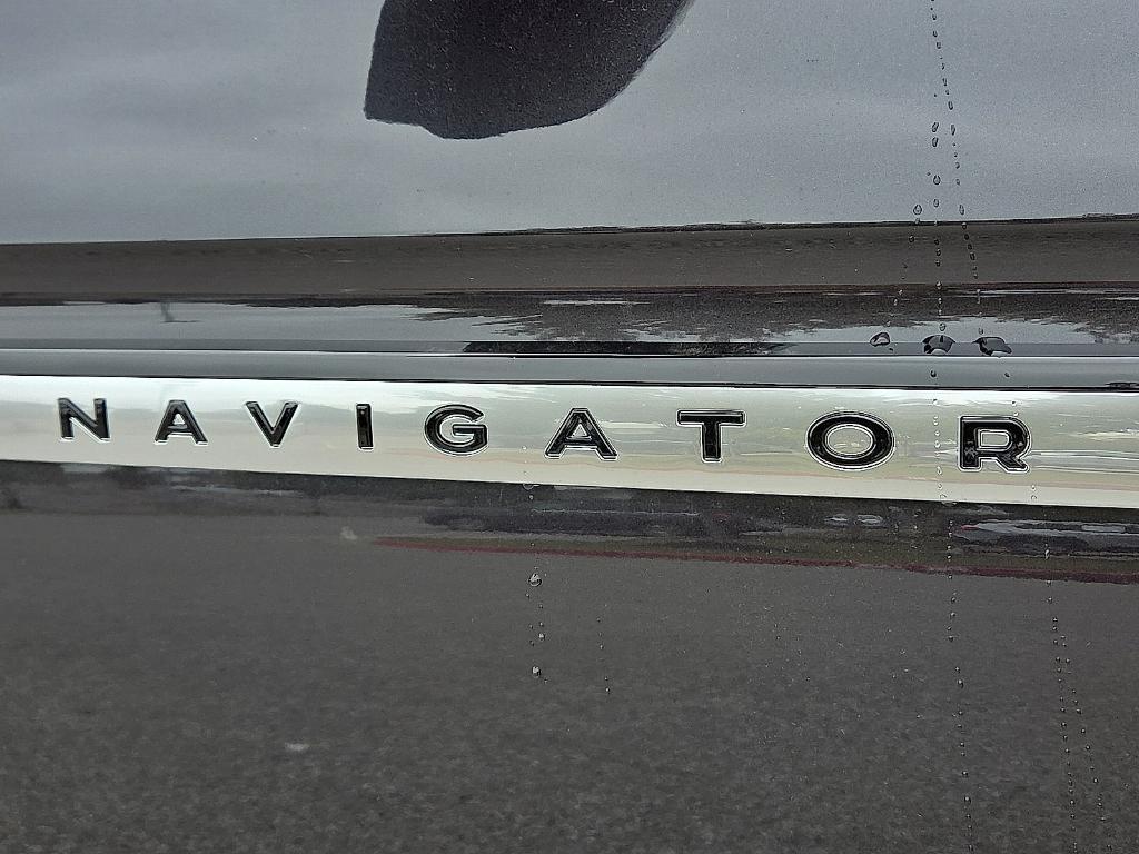 new 2025 Lincoln Navigator car, priced at $102,525
