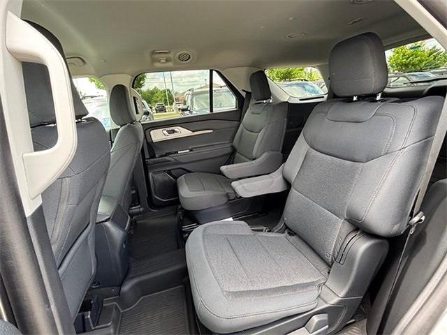 new 2025 Ford Explorer car, priced at $36,555
