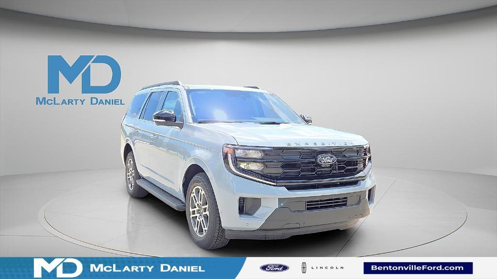 new 2025 Ford Expedition car, priced at $72,885