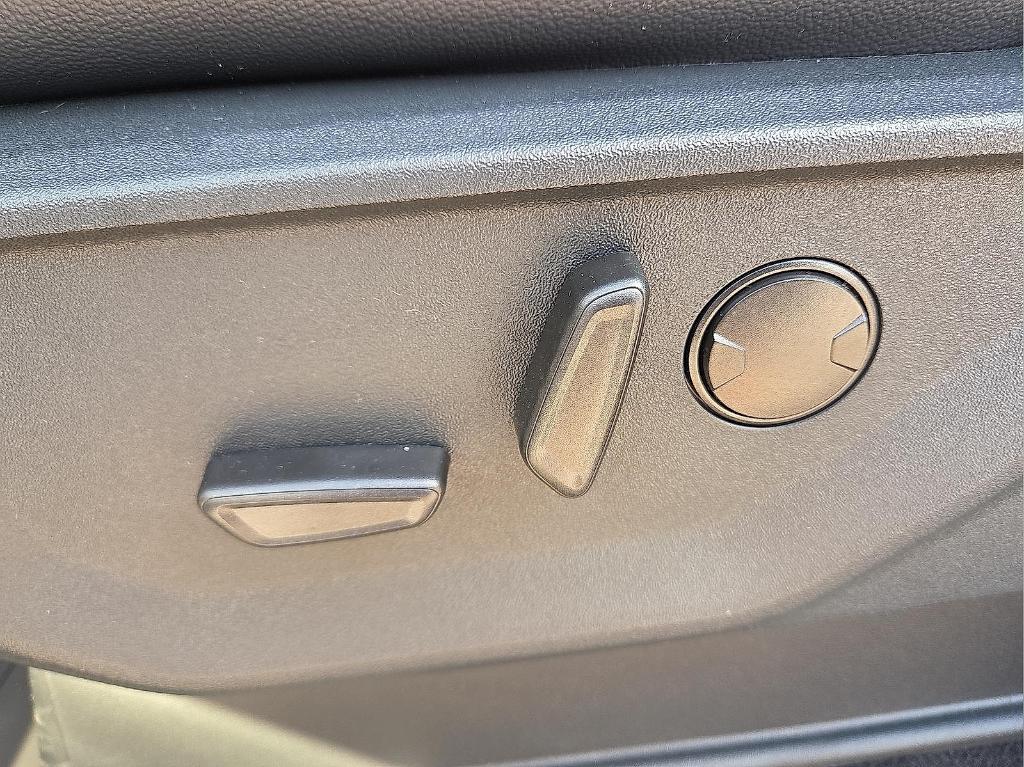 new 2025 Ford F-150 car, priced at $62,916