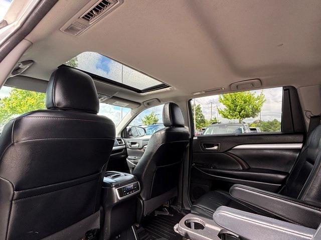 used 2018 Toyota Highlander car, priced at $25,995