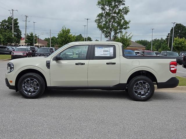 new 2025 Ford Maverick car, priced at $29,965