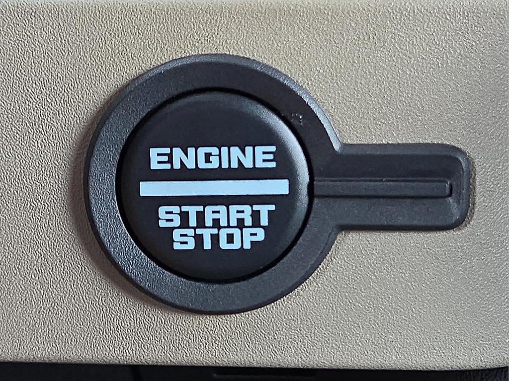 new 2025 Ford Bronco car, priced at $45,346