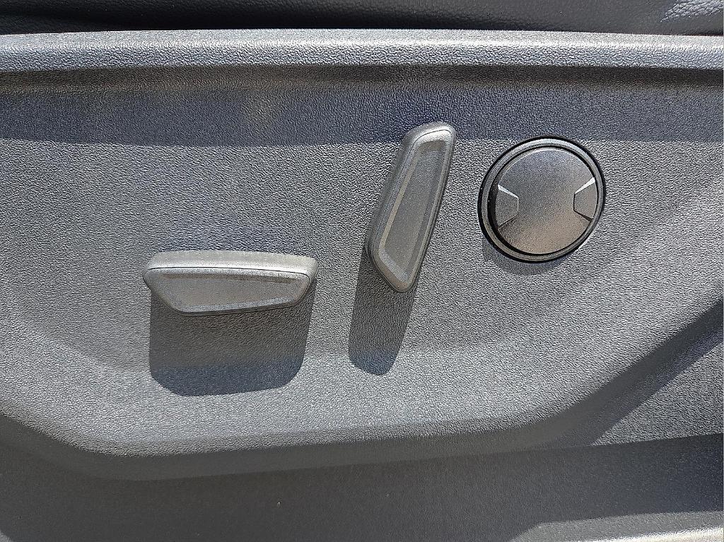 new 2025 Ford F-250 car, priced at $81,101