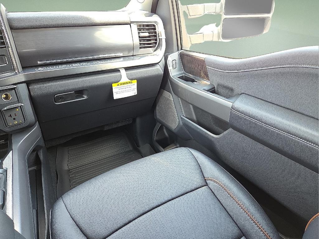 new 2025 Ford F-250 car, priced at $81,101