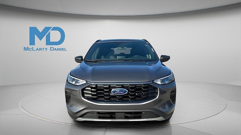 new 2025 Ford Escape car, priced at $30,681