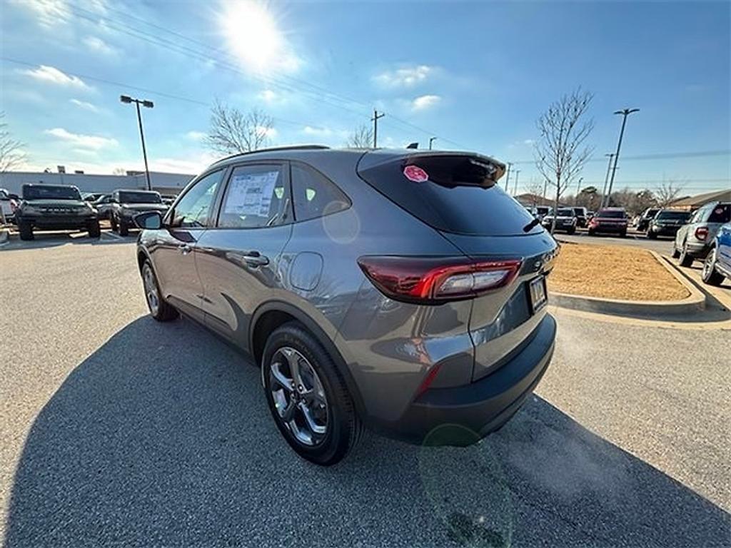 new 2025 Ford Escape car, priced at $30,681