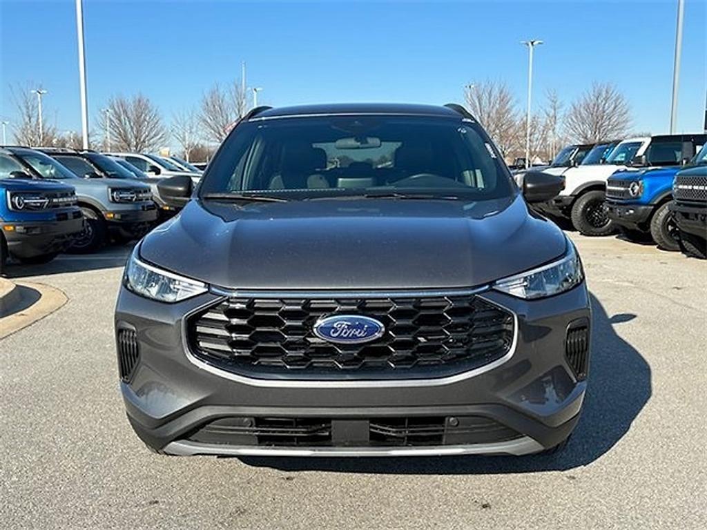 new 2025 Ford Escape car, priced at $30,681