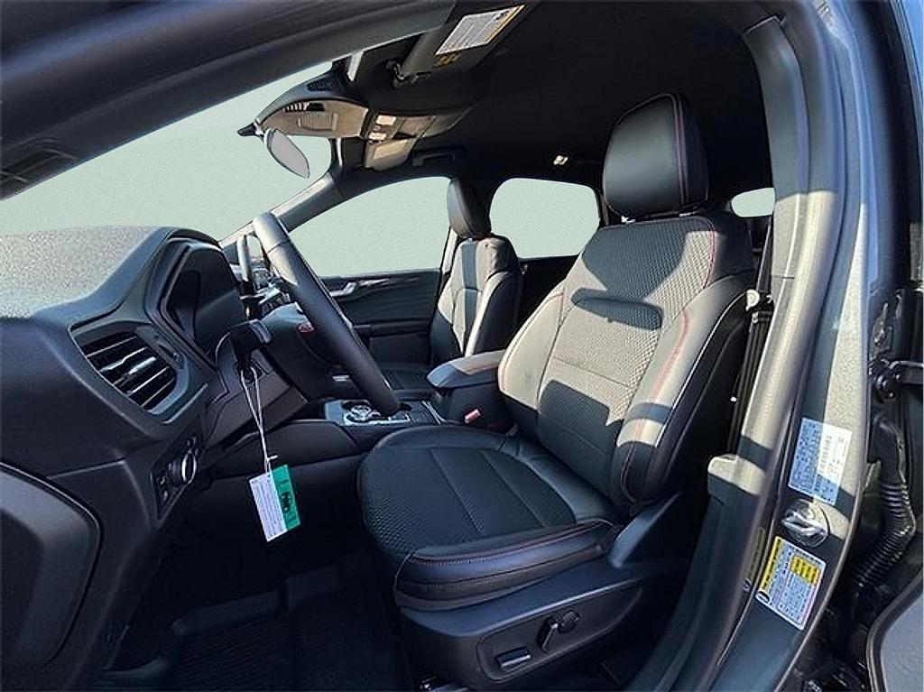 new 2025 Ford Escape car, priced at $30,681