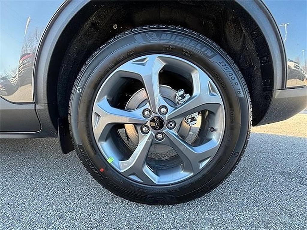 new 2025 Ford Escape car, priced at $30,681