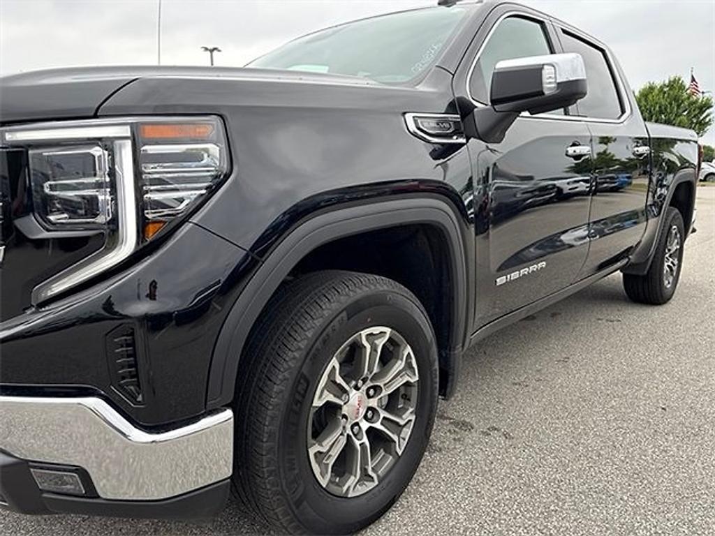 used 2025 GMC Sierra 1500 car, priced at $51,995