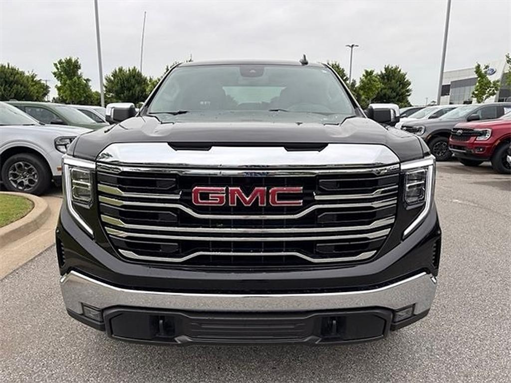 used 2025 GMC Sierra 1500 car, priced at $51,995