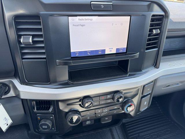 new 2025 Ford F-250 car, priced at $49,870