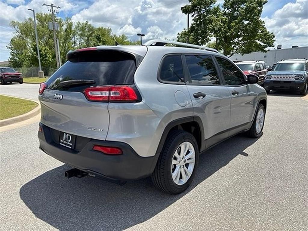 used 2015 Jeep Cherokee car, priced at $7,428