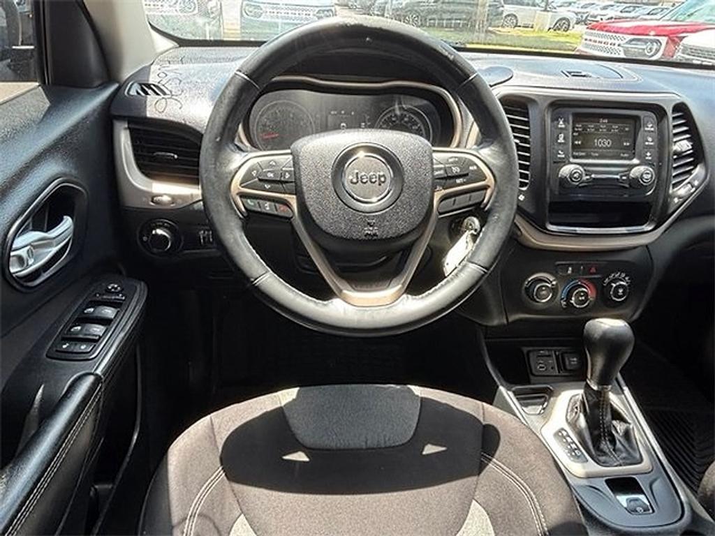 used 2015 Jeep Cherokee car, priced at $7,428
