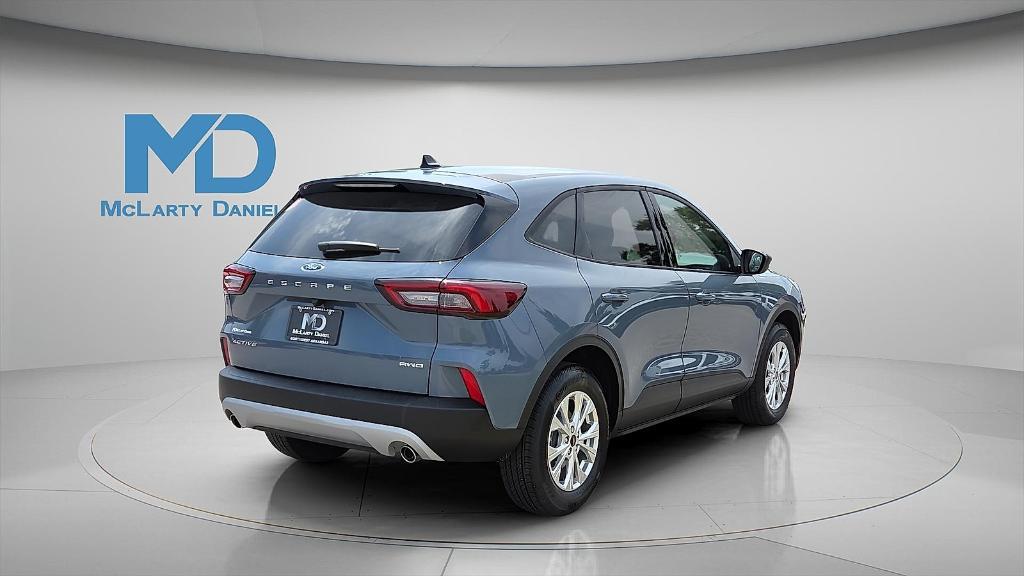 new 2025 Ford Escape car, priced at $22,536